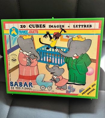 Boite cubes Babar vintage