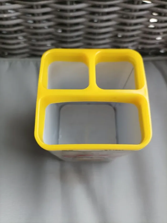 Joli pot à crayons Minions pirates - photo numéro 2