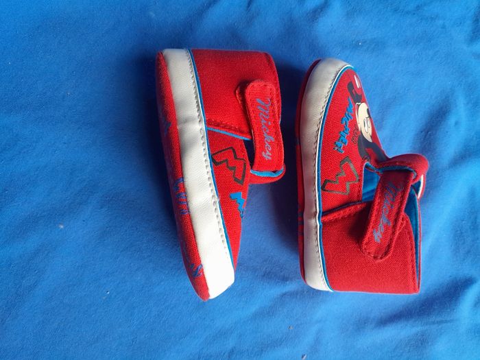 Chaussure Mickey taille 18 - photo numéro 3