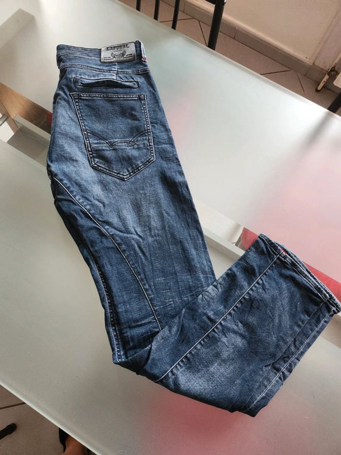 Jean homme Kaporal coupe Carrot Slim et de taille 40