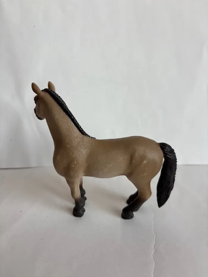 Figurine cheval Schleich - photo numéro 4