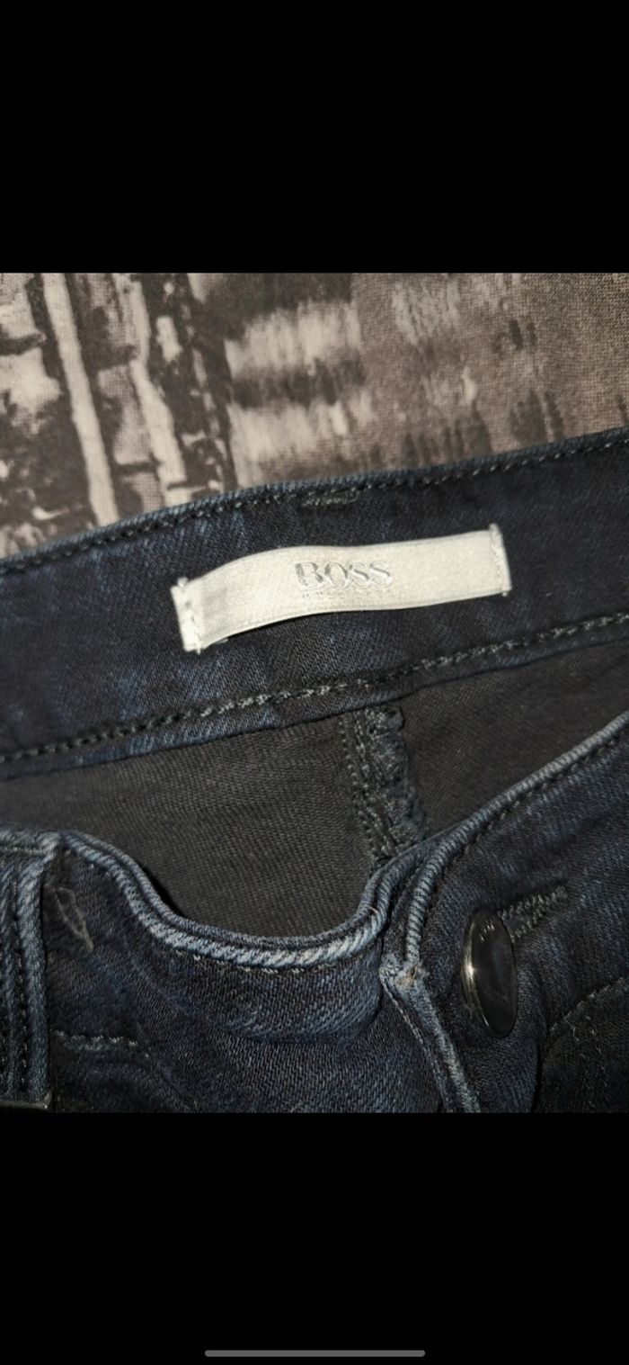 Jean Hugo boss - photo numéro 2