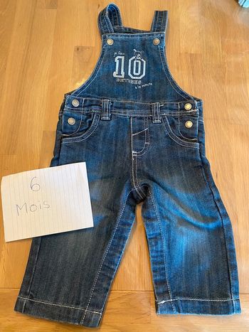 Salopette en jean ~ 6 mois