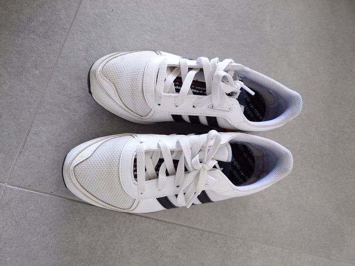 Basket adidas taille 37,5
