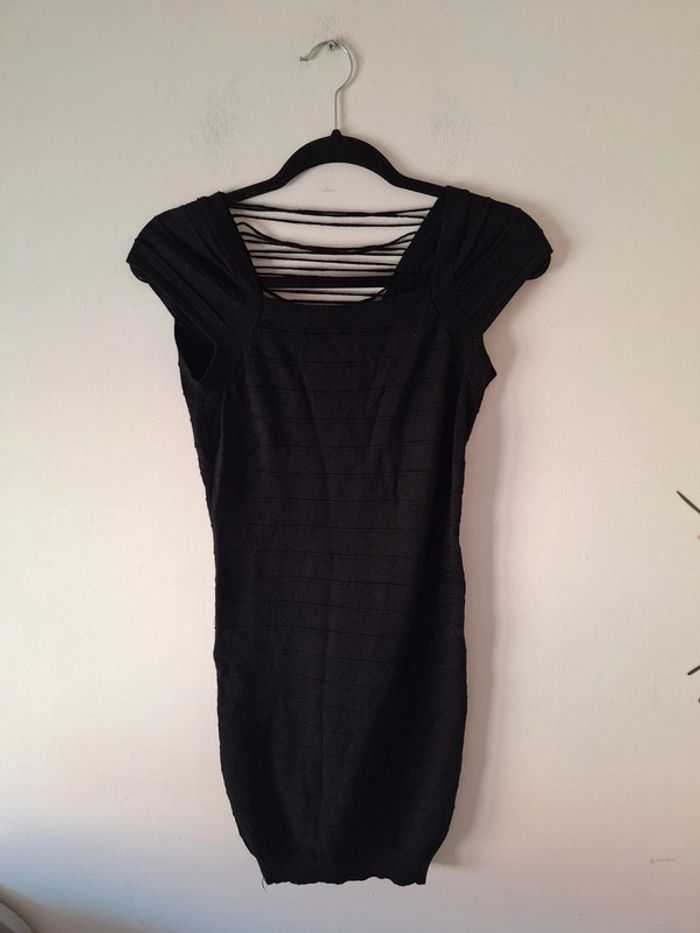 Robe noir
