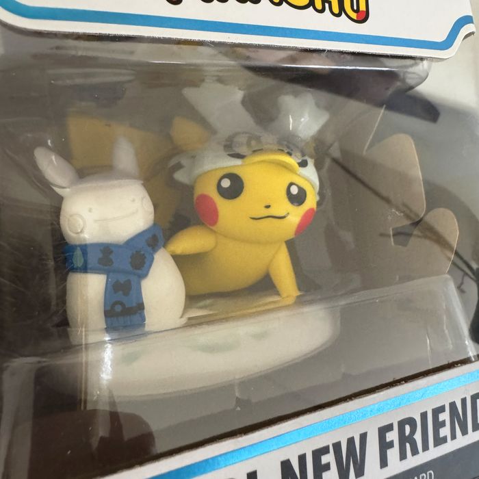 Figurine Pikachu A Cool New Friend Funko POP Pokémon Center Noel Christmas Holiday Seasonal - photo numéro 5