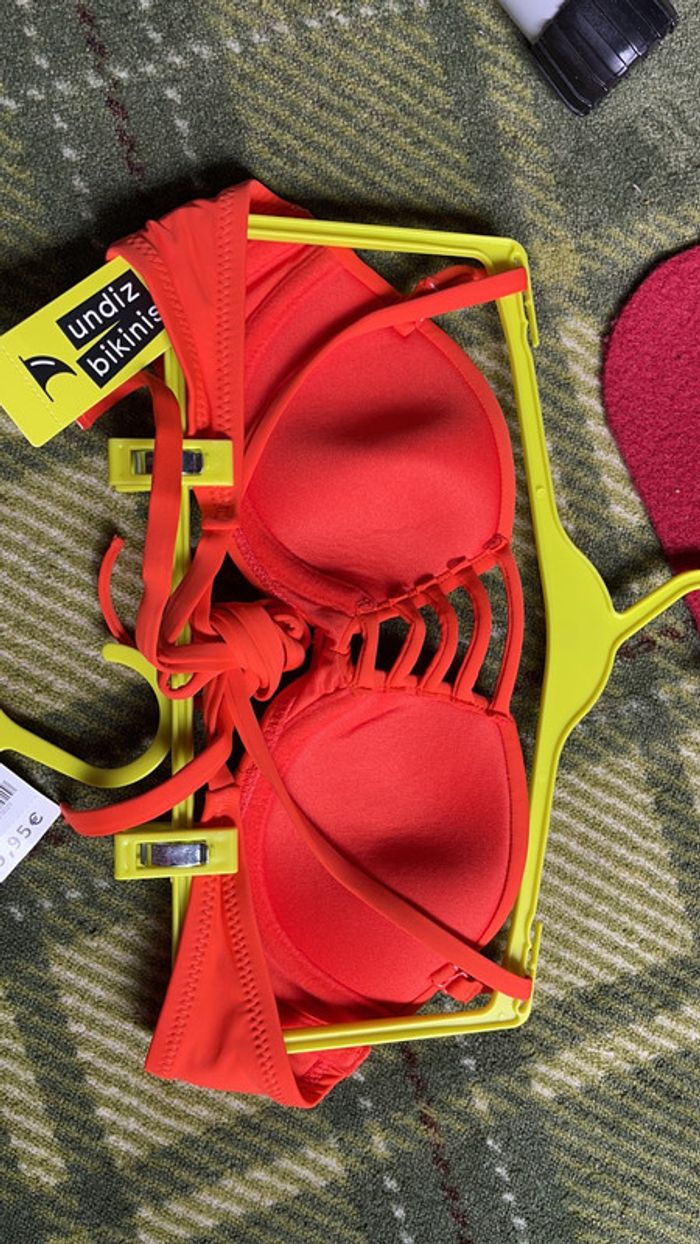 Joli maillot de bain taille S - photo numéro 3