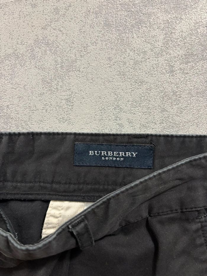 Chino Noir Burberry taille 48 - photo numéro 3