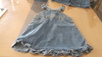 Robe en jean's style salopette 3 ans