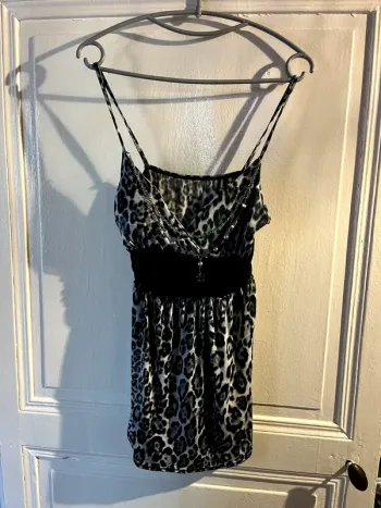 Debardeur leoaprd collier taille unique