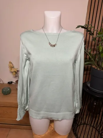 Pull vert neuf