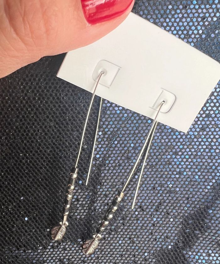 boucles d’oreilles plumes et perles - photo numéro 4