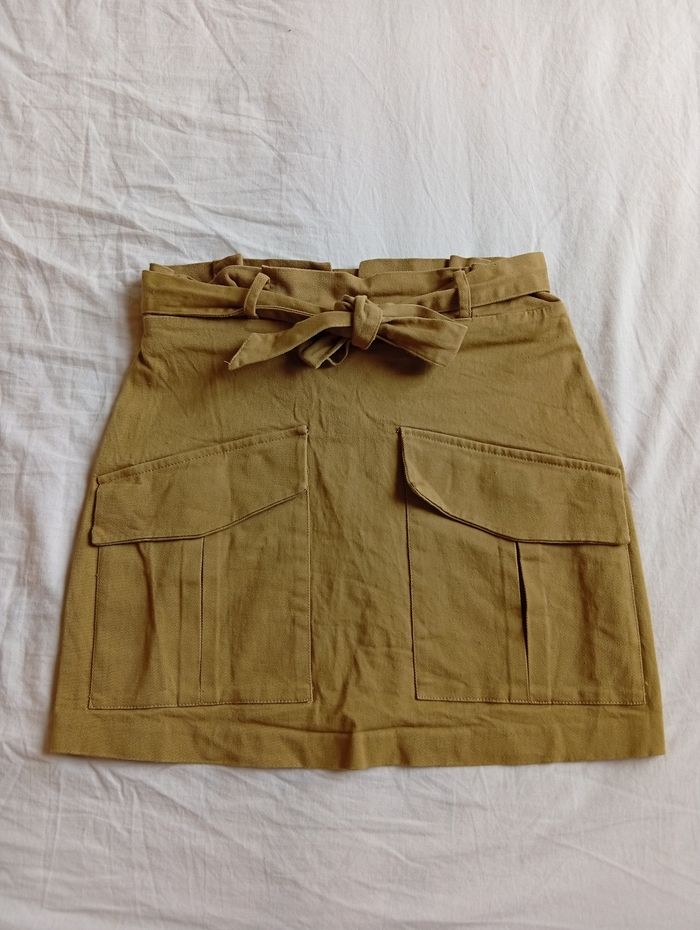 Jupe Zara taille s avec ceinture