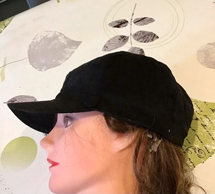 Casquette en velours côtelé noir taille 57 - photo numéro 4
