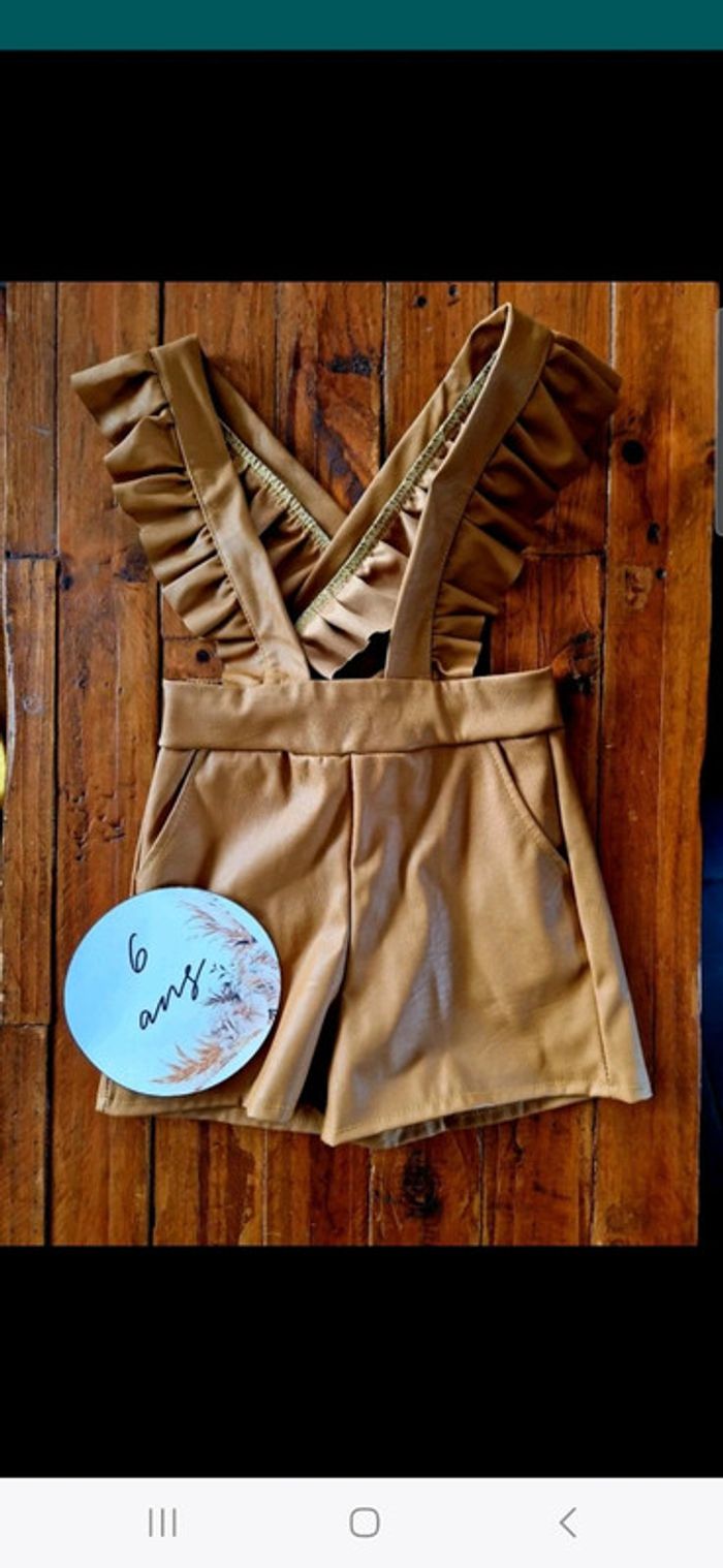 Salopette short simili cuir 6 ans