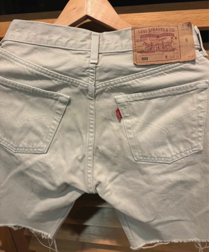 Short Levi’s 501 beige – Taille 30 – Iconique & indémodable - photo numéro 4