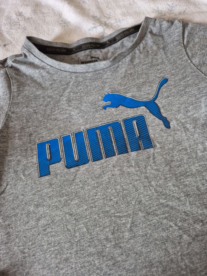 Jolie t shirt puma taille 5 ans - photo numéro 3