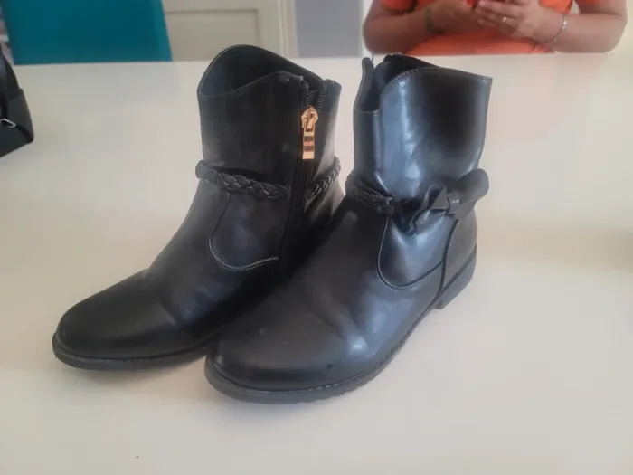 Bottines noire neuve juste essayé t36