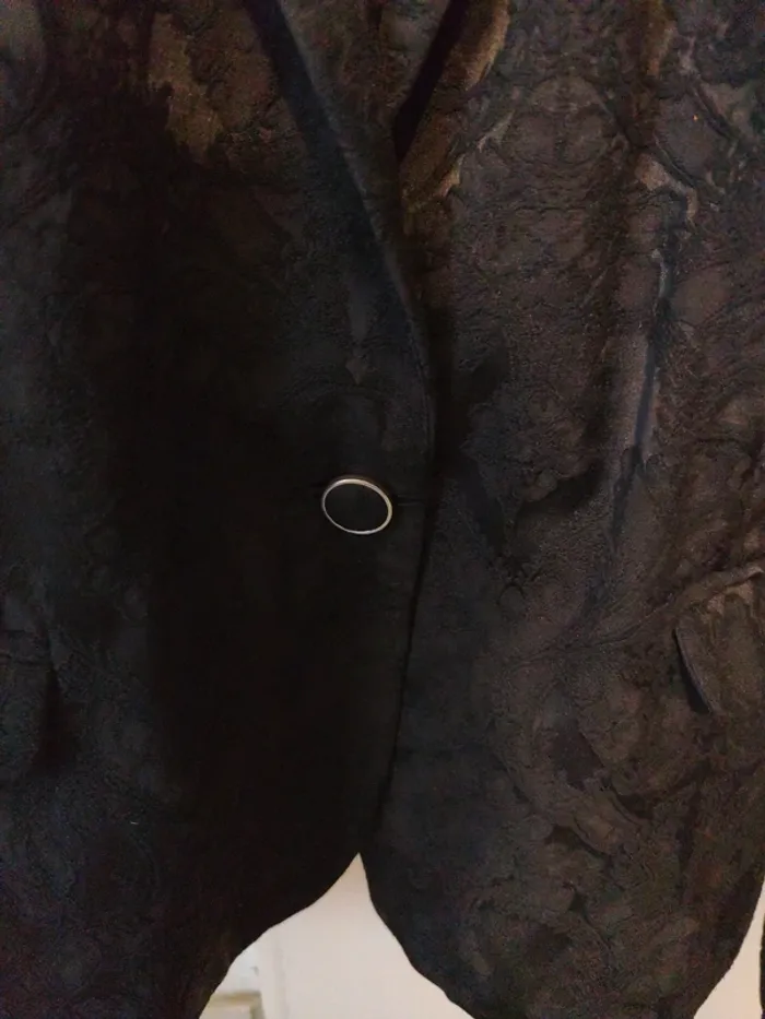 Veste noire damassée T44 - photo numéro 2