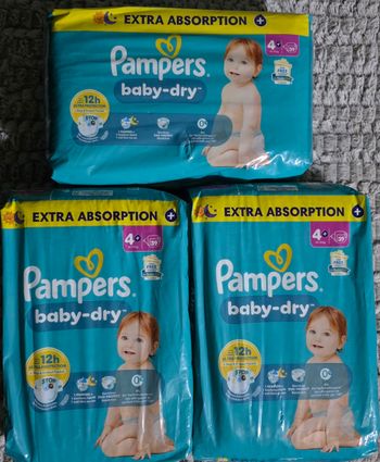 Couches Pampers Baby Dry taille 4+x3