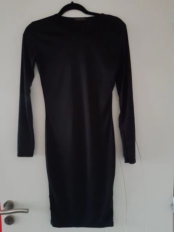 Robe moulante noire