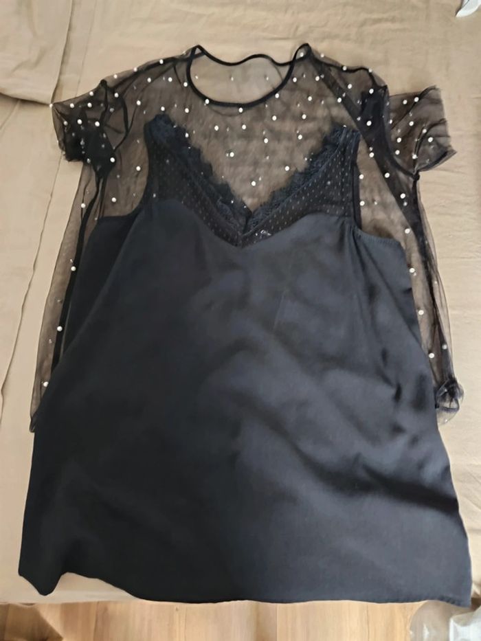 Blouse en tulle à perles
et débardeur
portée 1 fois - photo numéro 3