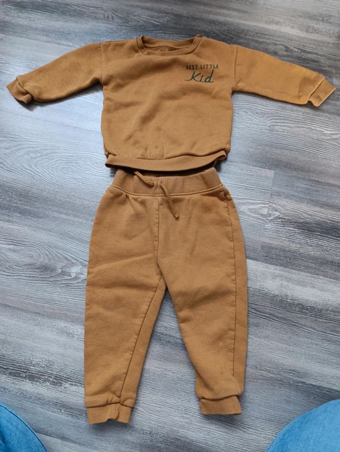 Ensemble hiver garçon 
Marque Primark 
Taille 18/24 mois 92 cm - photo numéro 2