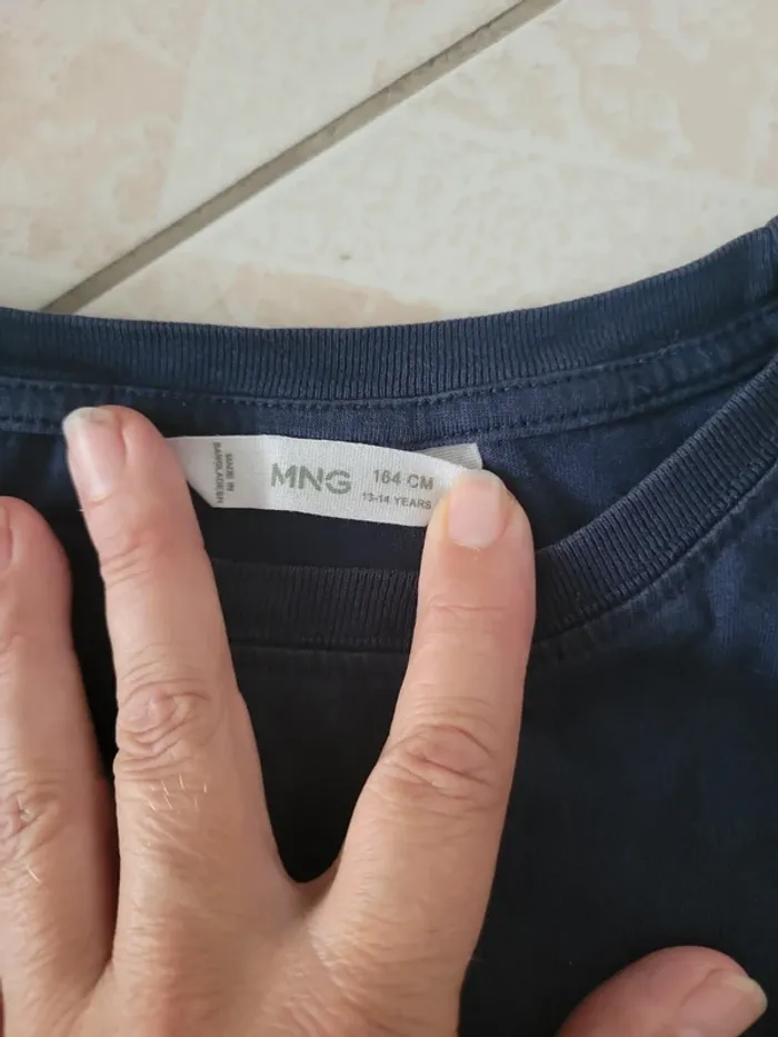 Tee-shirt taille 14 ans - photo numéro 2
