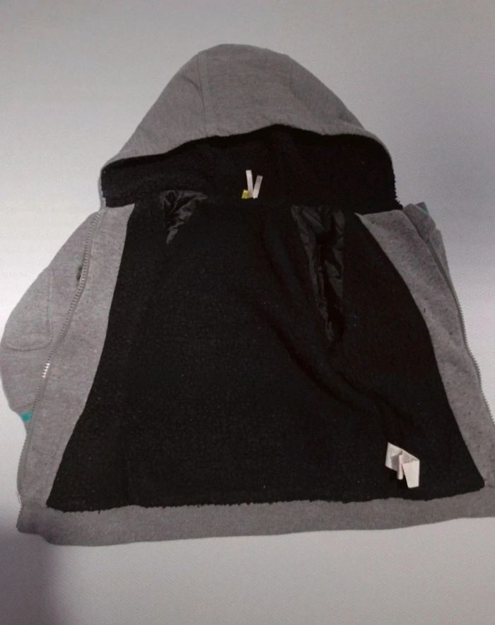 Blouson molletonné à capuche 4 ans - photo numéro 2