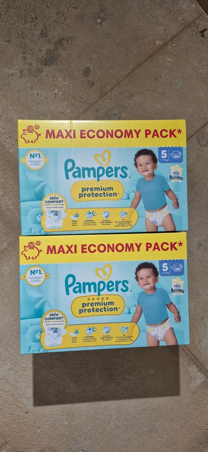 Lot de 160 couches Pampers Premium Protection Taille 5
