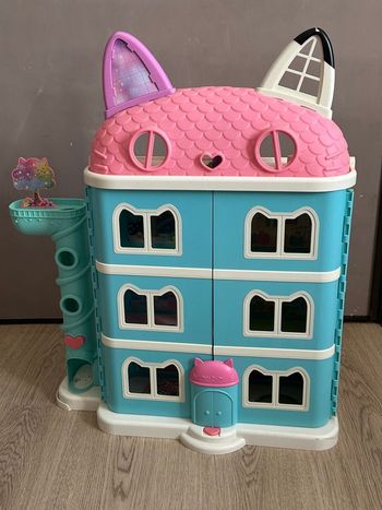 Maison Gabby Chat