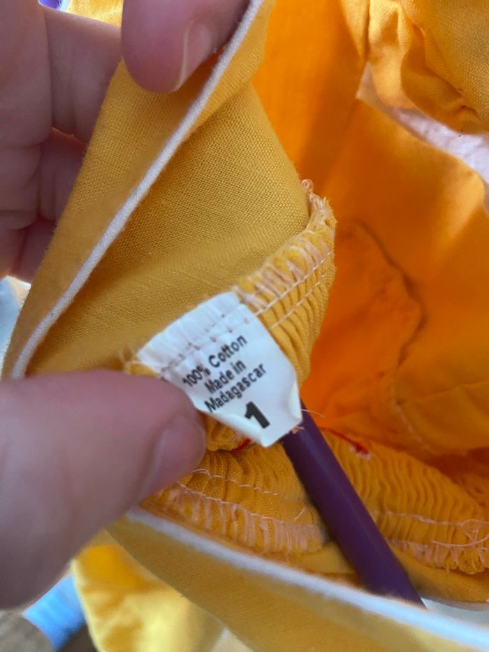 Robe jaune fleurie - photo numéro 2
