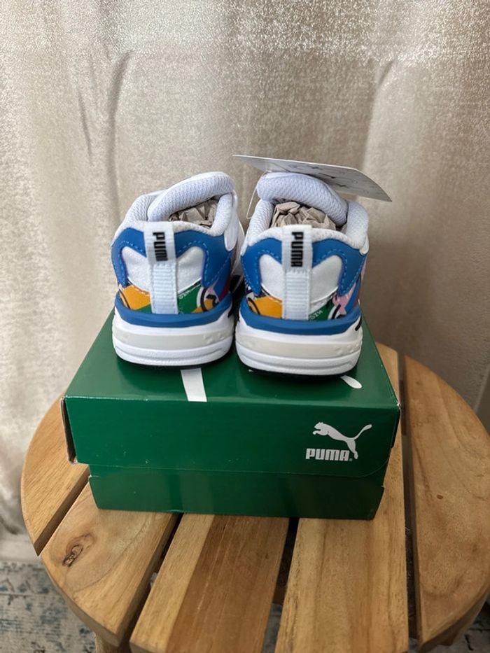Baskets Puma bébé blanches neuves – Taille 23 - photo numéro 2