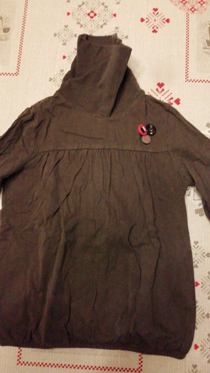 Tee shirt col roulé 8 ans - photo numéro 2