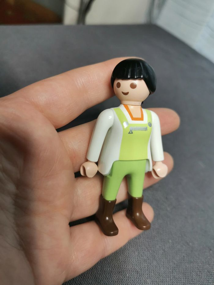 Figurine Playmobil fille infirmière