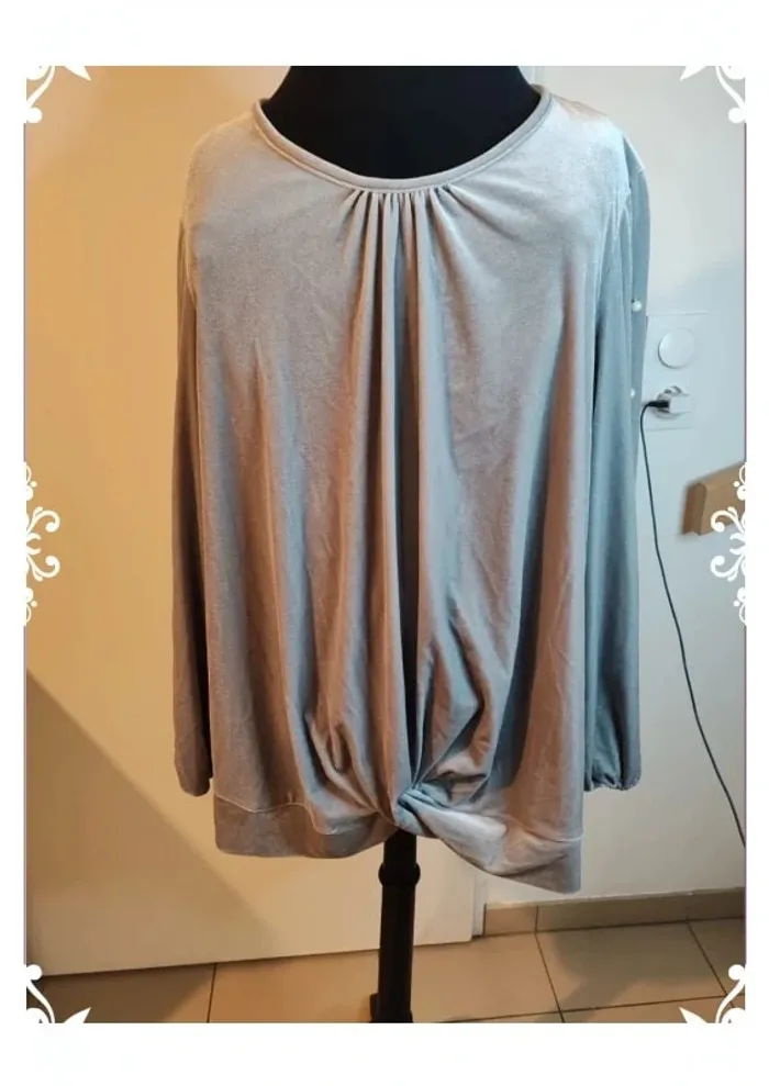 Blouse pull canda
