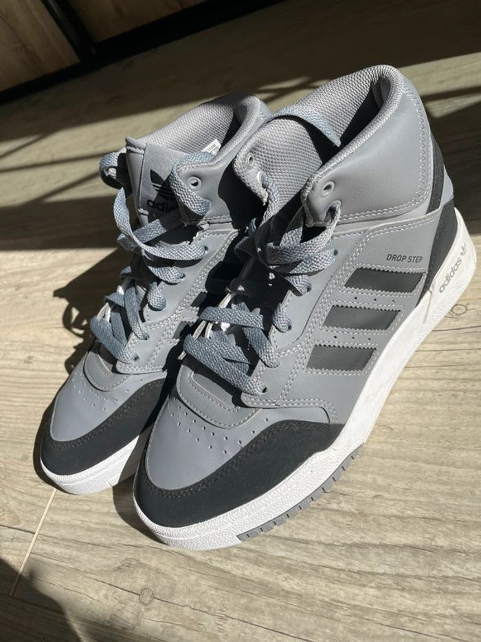 Baskets Adidas Drop Step J grise et noire - photo numéro 3