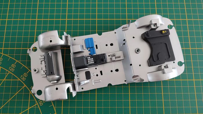 Châssis intérieur pièce détachée miniature 1/18 Solido Citroën Xsara Wrc #C62 - photo numéro 2