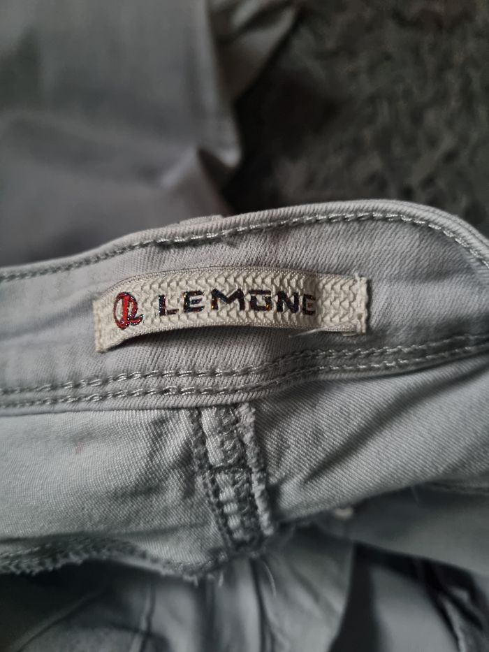 Jean gris taille 38 effet usé aux chevilles - photo numéro 4