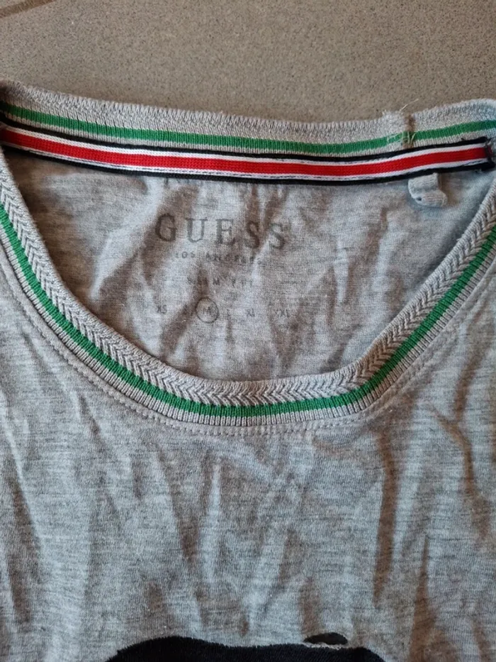 Tee-shirt guess - photo numéro 2
