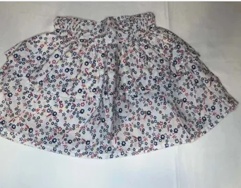 Jupe  Tape  à l’œil  3  ans en parfait  état