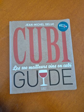 Livre les 100 meilleurs vins en cubi