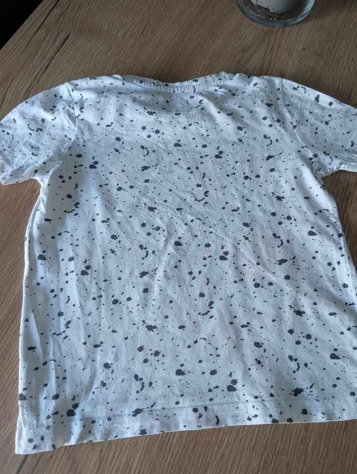 T.shirt 4/5 ans - photo numéro 3