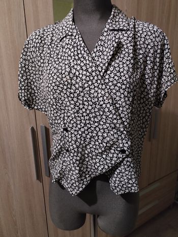 Blouse manches courtes taille 42 /44