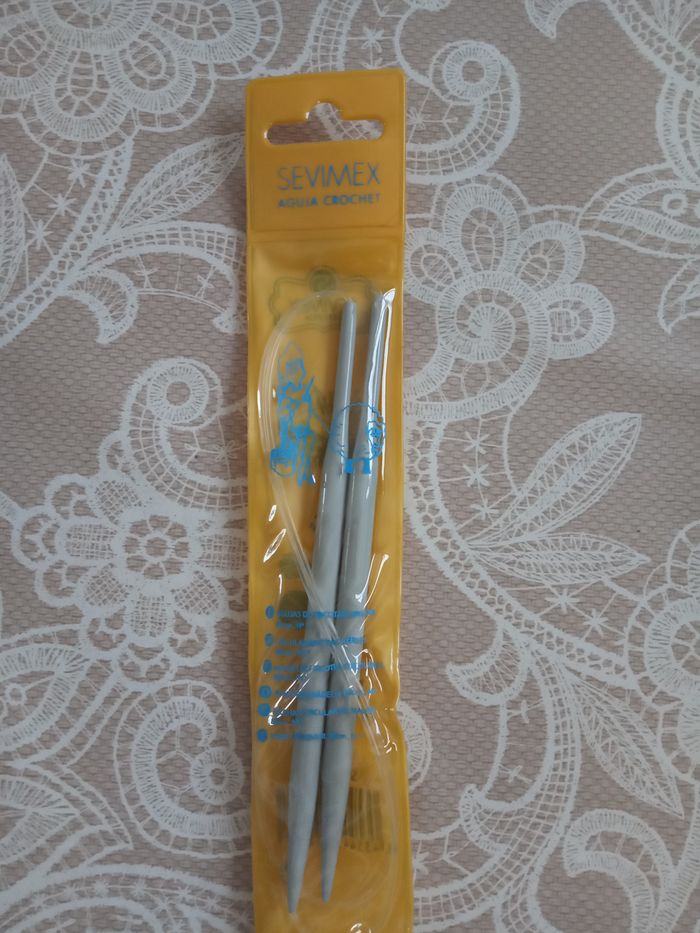 Aiguilles à tricoter circulaires "Sévimex" (80cm - N°7) - Neuves