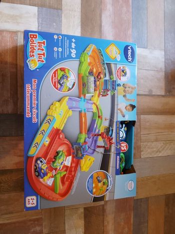 Mon premier circuit telecommandé tut tut bolide VTech pour enfant neuf emballé
