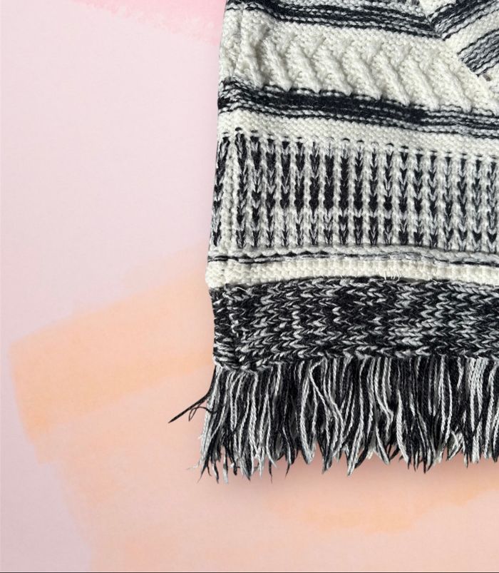 Pull noir et blanc Forever 21 – Taille M (taille petit) - photo numéro 6