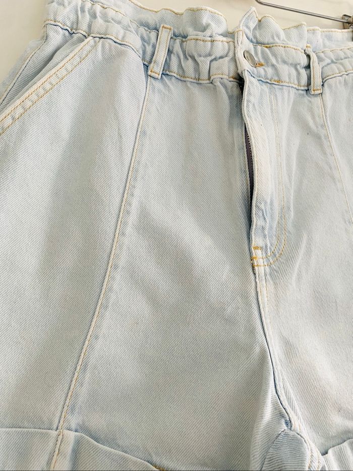 Short en jean clair - photo numéro 4