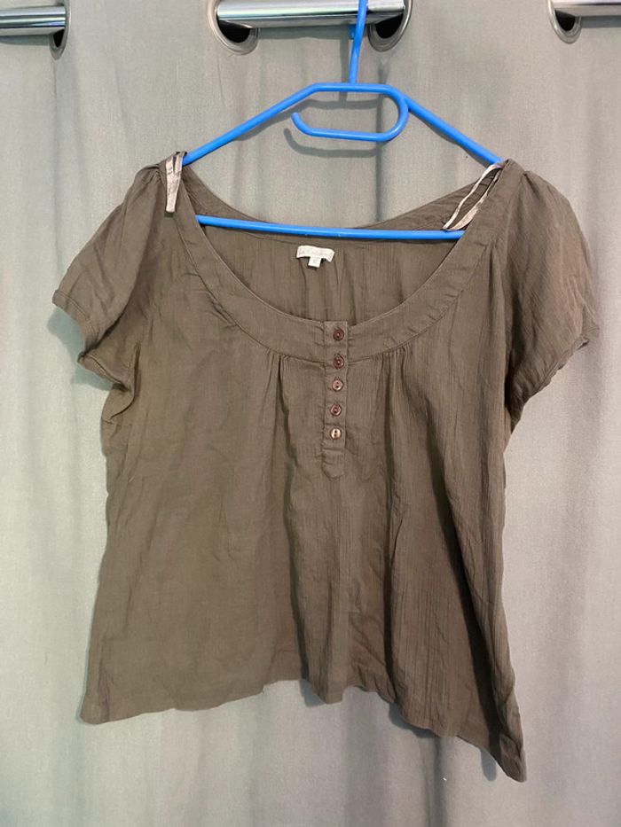 Blouse manches courtes kaki taille 42