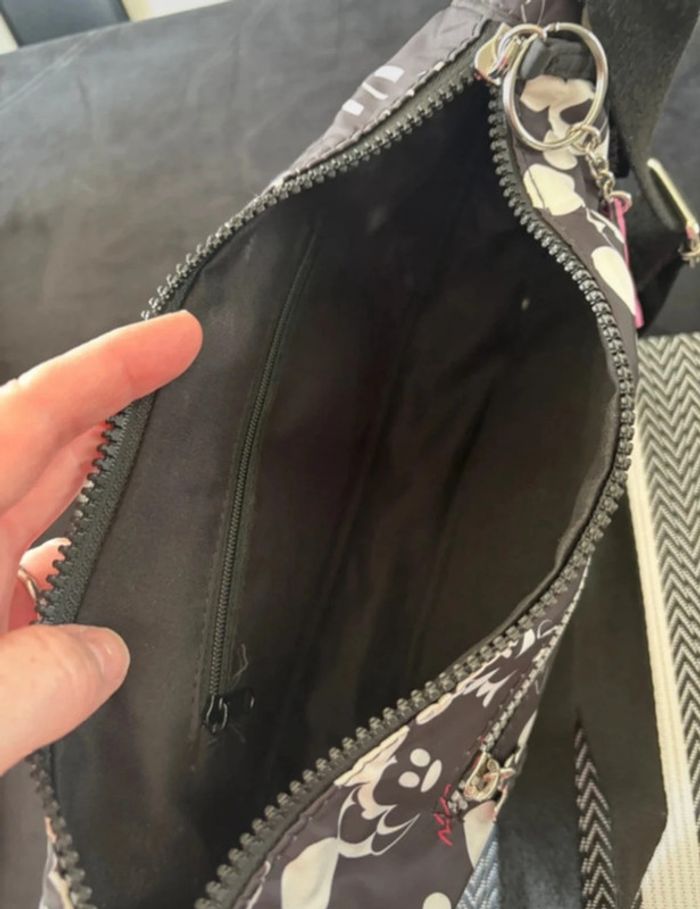 Sac Disney Mickey+portefeuille neuf - photo numéro 6